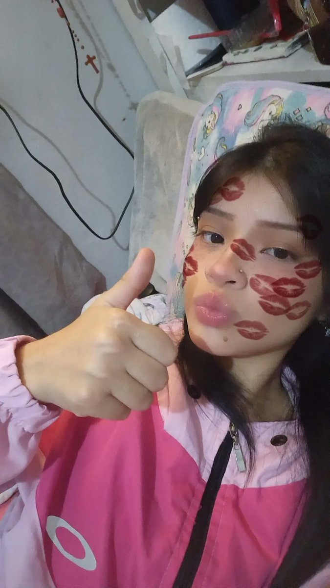 Myozinha_'s tweet photo. Sdds seguimores, seguem a foto do bolinho que eu fiz hj de sobremesa pro domingo:😘😘 https://t.co/wxVu71mWQ5