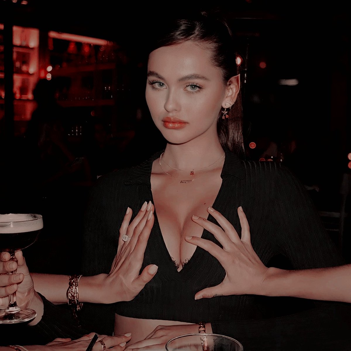 ⠀⠀⠀⠀

⠀⠀⠀⠀⠀⠀⠀⠀⠀⠀⠀⠀𝗌𝖾𝖽𝗎𝖼𝗍𝗂𝗏𝖾𝒔𝒖𝒏𝒅𝒂𝒚.