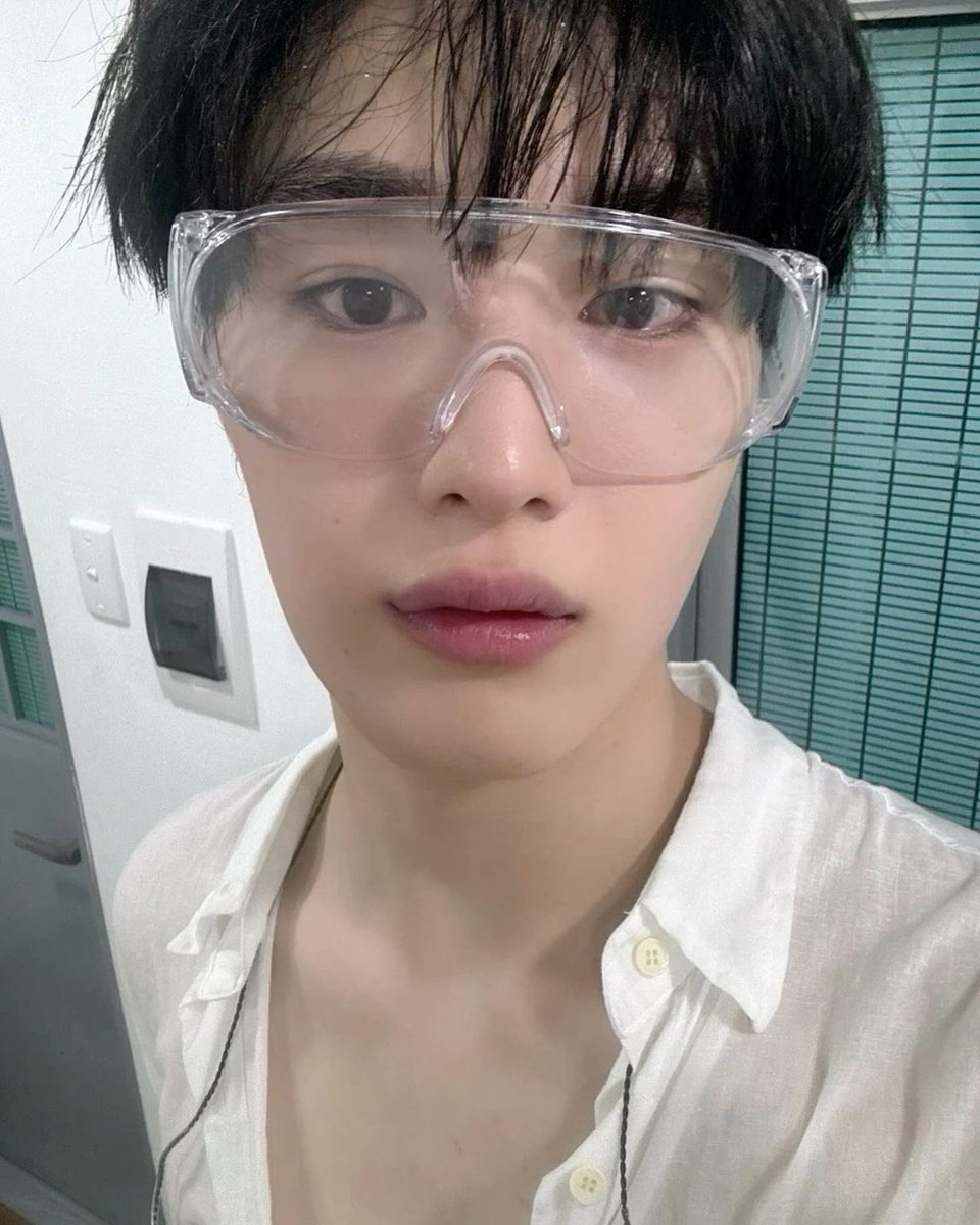 _2kie's tweet photo. refresh ur pinterest four times and save the seventh picture each time &amp; that’s ur aesthetic

listen i cannot make this up https://t.co/bFMSWHkmQS