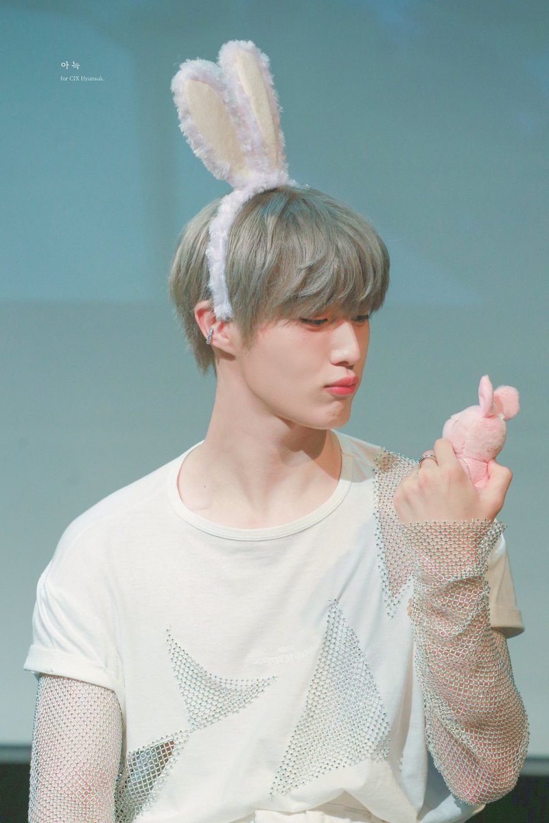 _2kie's tweet photo. refresh ur pinterest four times and save the seventh picture each time &amp; that’s ur aesthetic

listen i cannot make this up https://t.co/bFMSWHkmQS