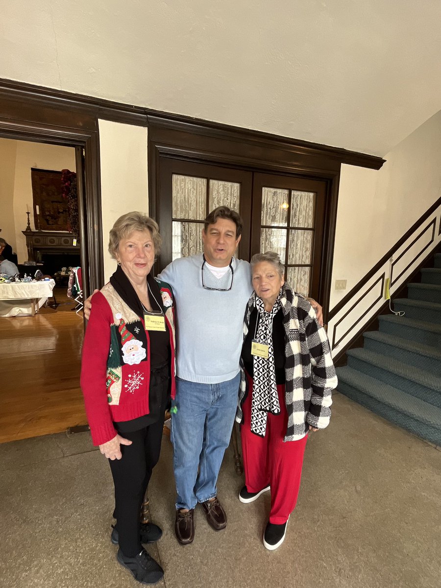 WilliamLHurlock's tweet photo. One of my favorite events, Woman’s Club of Upper Montclair Holly Berry 2023! https://t.co/61DeDYebKv