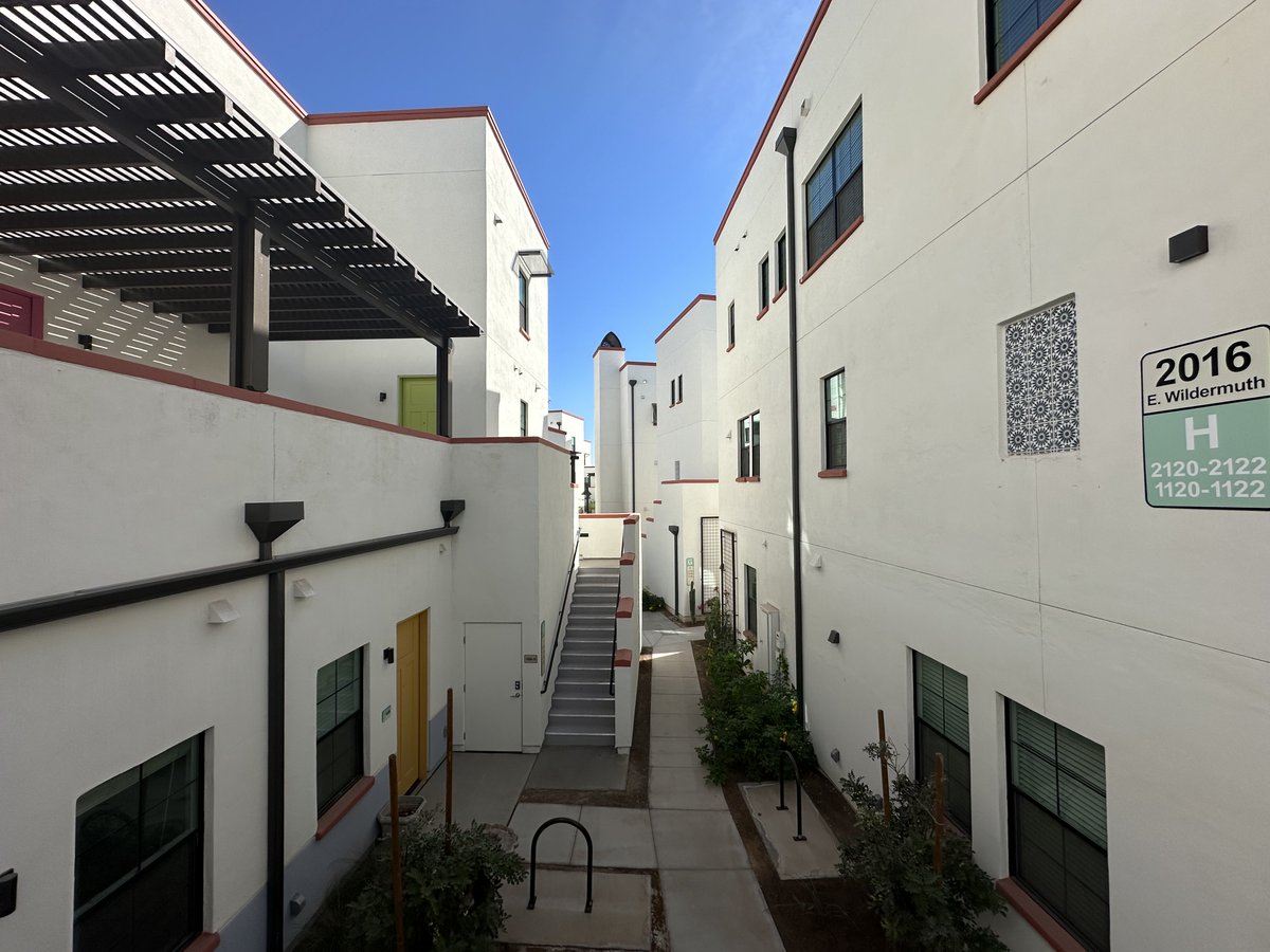 christofspieler's tweet image. Not everyone wants to live here. But I’d bet there a quite a few people who would in every major US city — if only there was the option. (culdesac.com, opticosdesign.com/work/culdesac-…)