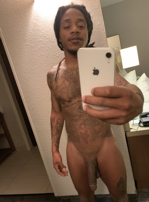 Who coming to the tele tonight?? 
RT if you can bend over and take this dick!!! 
Join here for more https://t