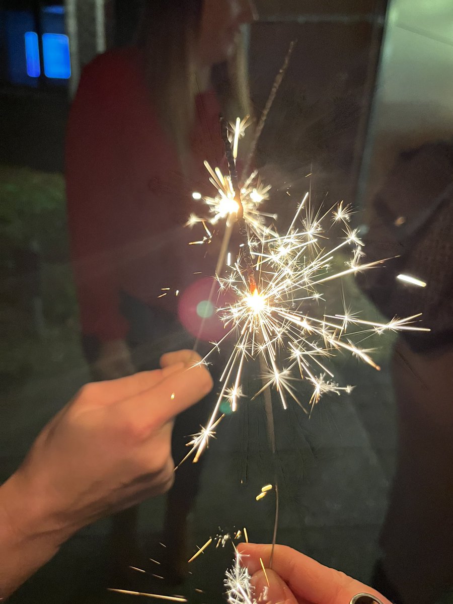 Relighting the <a href="/QNI_Scotland/">QNIS</a> spark and refilling our cups of <a href="/QNI_Scotland/">QNIS</a> magic! #2020cohort <a href="/FarrellKeara/">keara farrell</a> <a href="/Karrrit/">💙 Karen Ritchie QN 💙</a> <a href="/LizGill82095276/">Liz Gillespie</a> <a href="/emma_visca/">Emma Visca</a> <a href="/ClaireA1803/">Claire Adamson</a> <a href="/McgowanInger/">Inger_McGowan RN QN 🏴󠁧󠁢󠁳󠁣󠁴󠁿🇳🇱</a> <a href="/ClareCable/">Clare Cable</a>