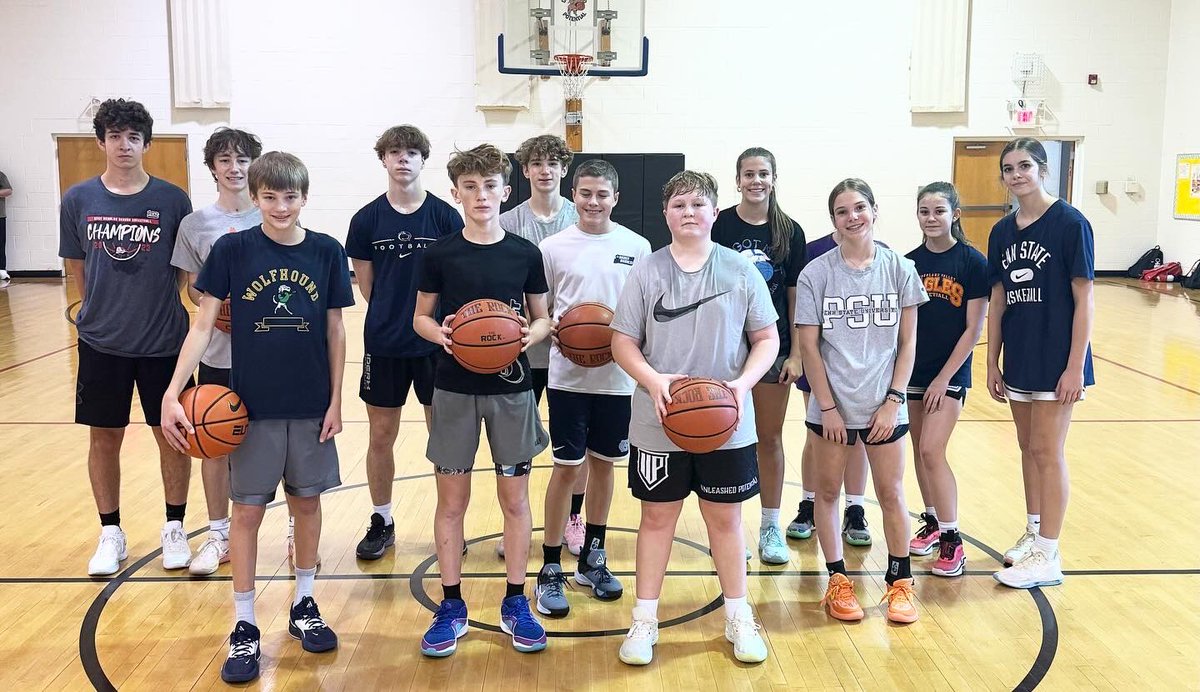 Unleashed717's tweet photo. Unleashed Sundays hit different!

The first session of our most recent Lil Pups Program for 1-3rd graders tipped the day off followed by group sessions for 4th-12th graders.

DEVELOPMENT lives here! https://t.co/4CAn4HNMvj