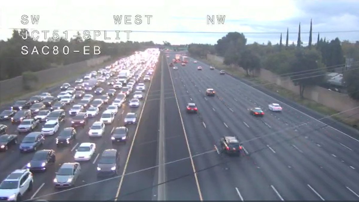 CaltransDist3's tweet image. All lanes of EB Interstate 80 just west of Greenback Lane remain CLOSED tonight for a @CHPNSac investigation and all vehicles are being detoured off at Greenback in @CityofCHeights.