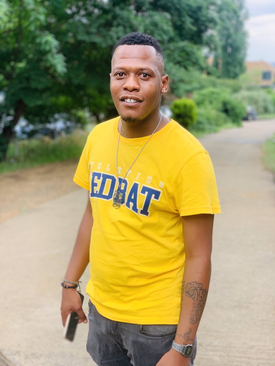 CouZ__'s tweet photo. More life chana 🎂 https://t.co/gzFugfsFWX
