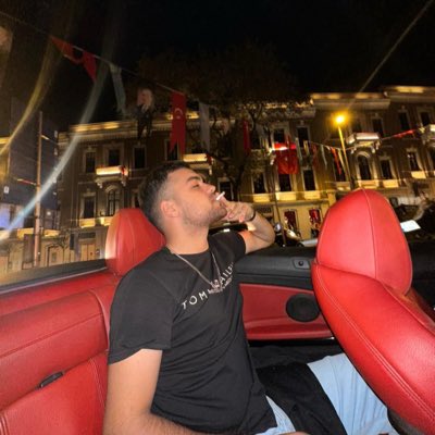 pearceSSSS's tweet image. #YeniProfilResmi