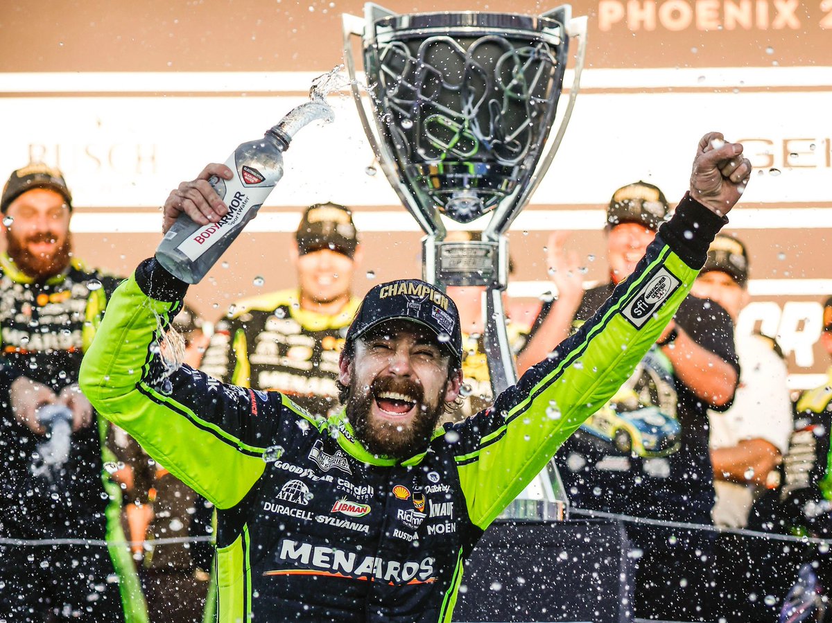 @NASCAR @Blaney @Team_Penske @FordMustang #NASCAR | @Blaney scored a consecutive @NASCAR Cup Series Championship not only for @Team_Penske, but also for @FordMustang. 🐎