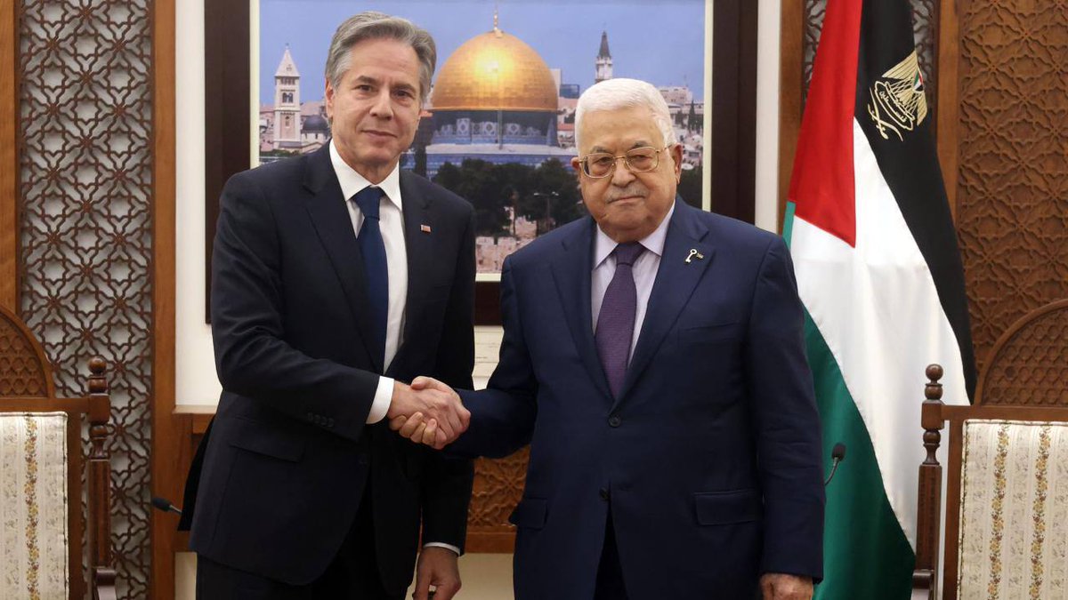 Il segretario di Stato americano <a href="/SecBlinken/">Secretary Antony Blinken</a> ha incontrato il presidente palestinese Mahmoud Abbas in #Cisgiordania.
