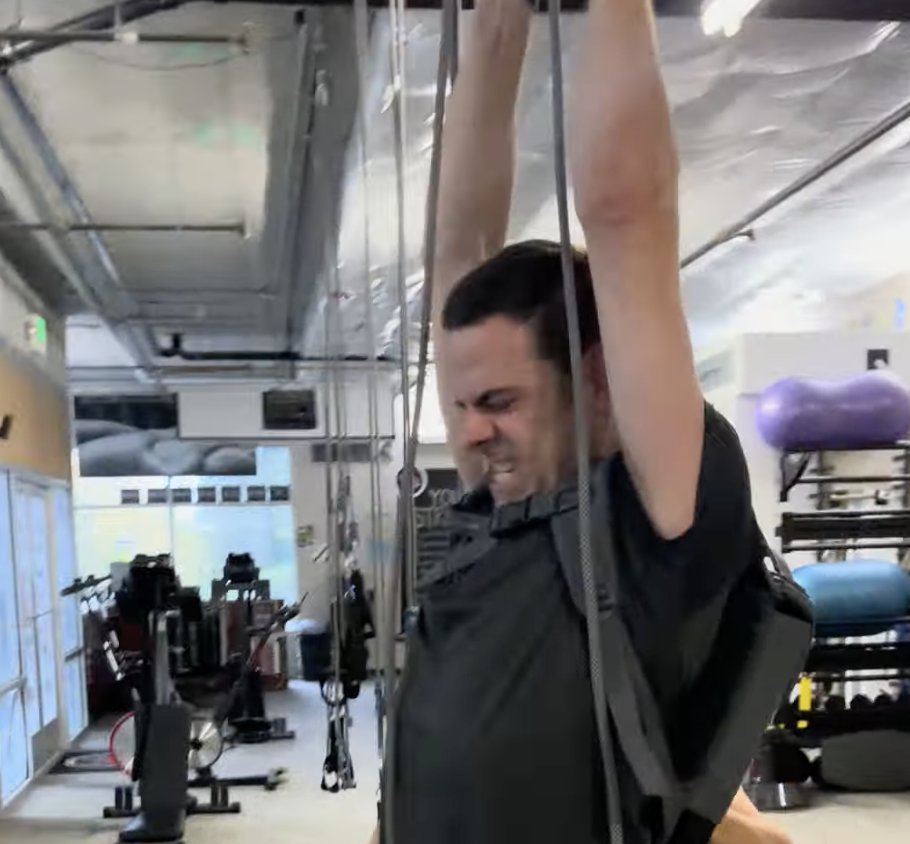 XGym's tweet image. Hurting for time? Suspension pullups are about 3X harder than a fixed bar. Then add a 30 lb backpack, and the workout doesn&apos;t take much time at all! #wedothework #timehacks #noXcuses ow.ly/68xH50Q4npI