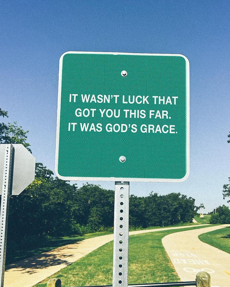 Comfortcle's tweet image. Repost if you know that God is working for you.