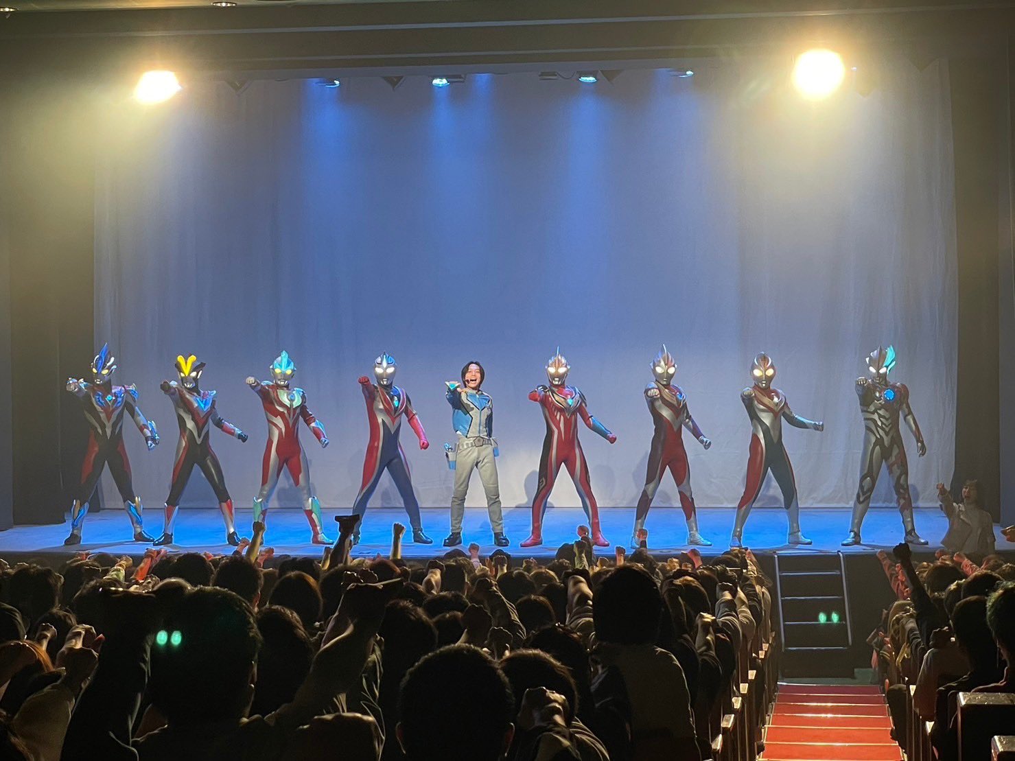 ウルトラマンガイア 高野八誠 吉岡毅志　直筆サイン色紙 5123] 吉岡毅志/高野八誠/石田裕加里 直筆サイン入りTOY