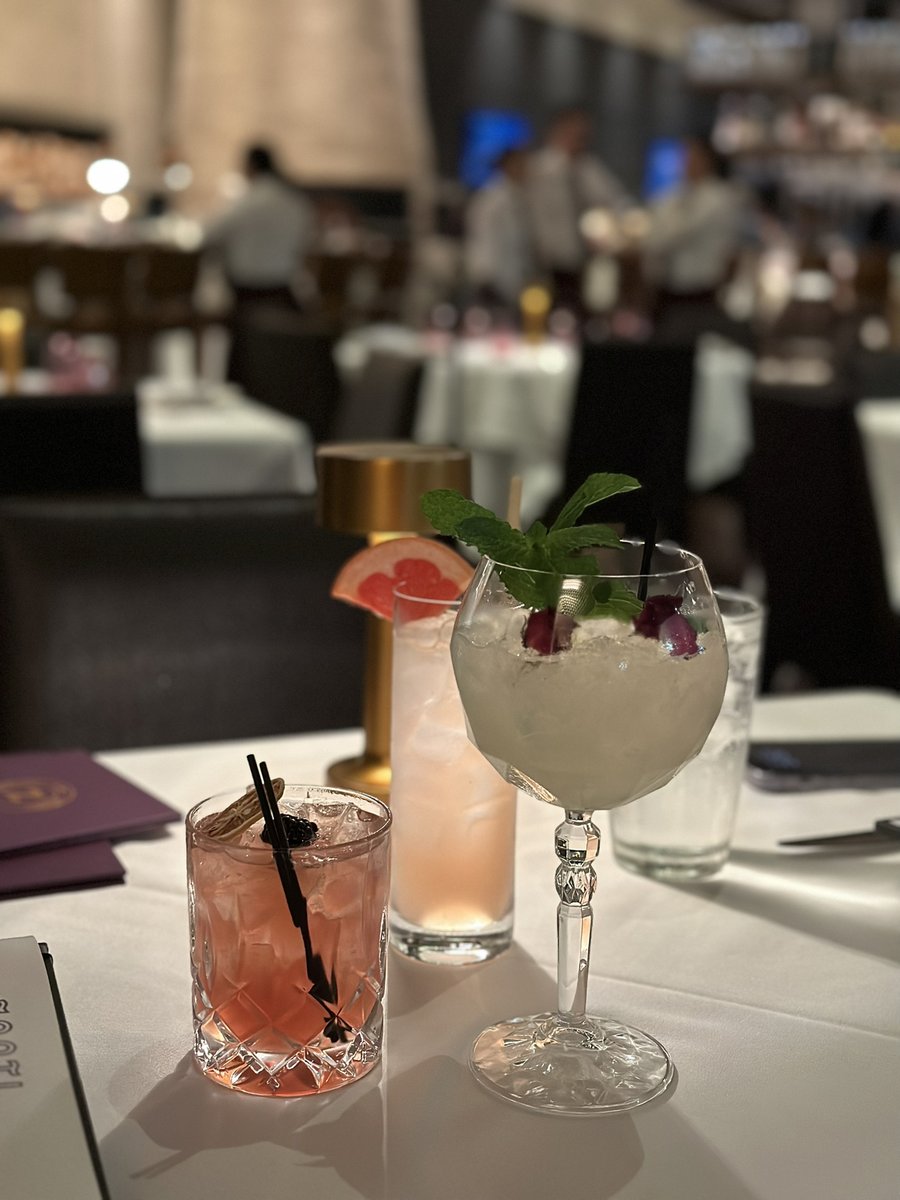 s_elfexpression's tweet image. Recently, I've become obsessed with Italian restaurants.