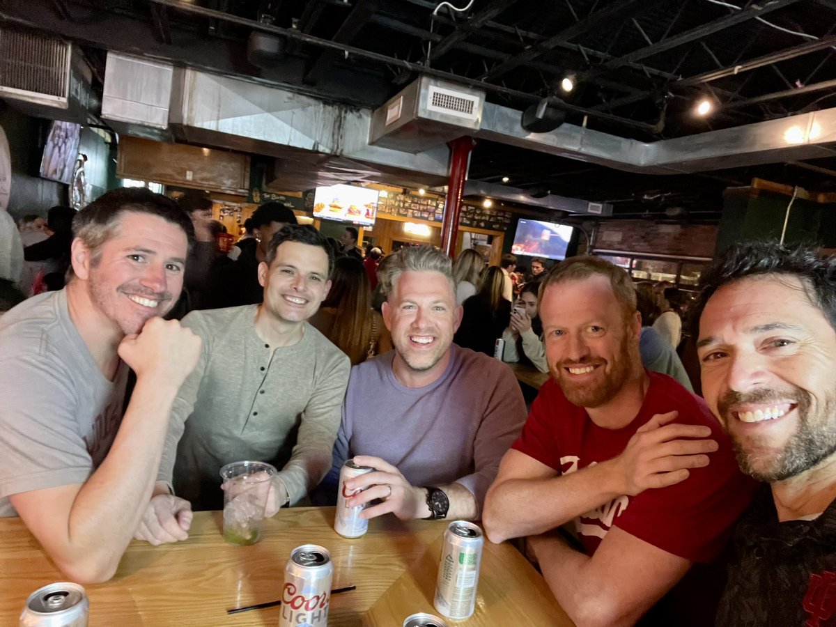 ryansongs's tweet image. Lots of music, laughter, and love were shared this past week. I’m tired 😮‍💨, but my heart is full. 

Thankful for these beautiful friends who are family!

“As iron sharpens iron, so one person sharpens another.” 💪🏼