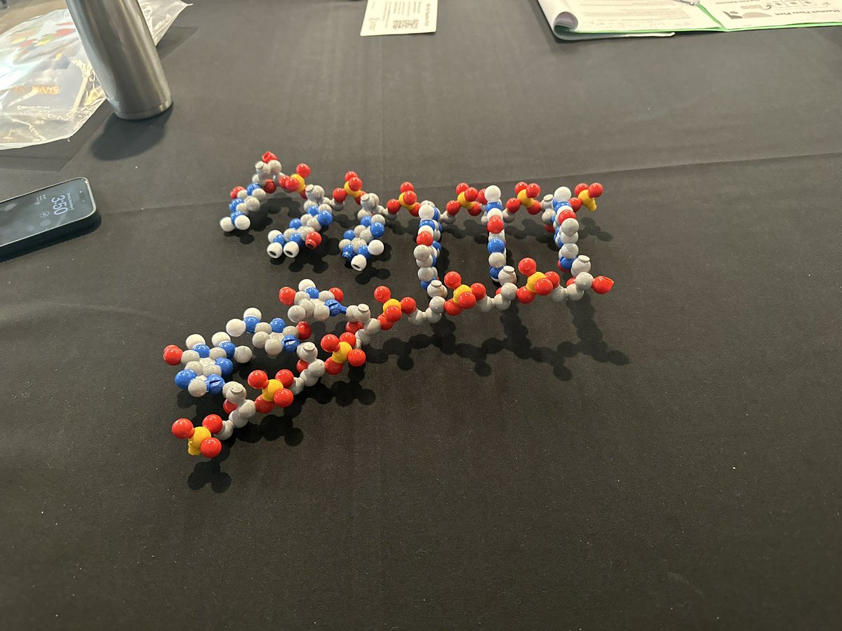 Alexthe5cienceTeacher tweet media