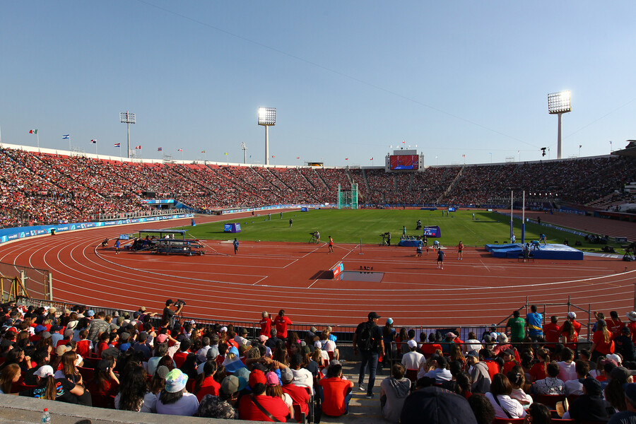 santiago2023's tweet photo. ASÍ SE ACABÓ EL EVENTO DEPORTIVO MÁS GRANDE EN LA HISTORIA DE CHILE🇨🇱

GRACIAS, GRACIAS Y MÁS GRACIAS🫂

SOLO PEDIMOS QUE NUNCA OLVIDEN ESTA FIESTA Y QUE ESTE SEA EL INICIO DEL #LegadoSantiago2023 https://t.co/6otVbZzmFC