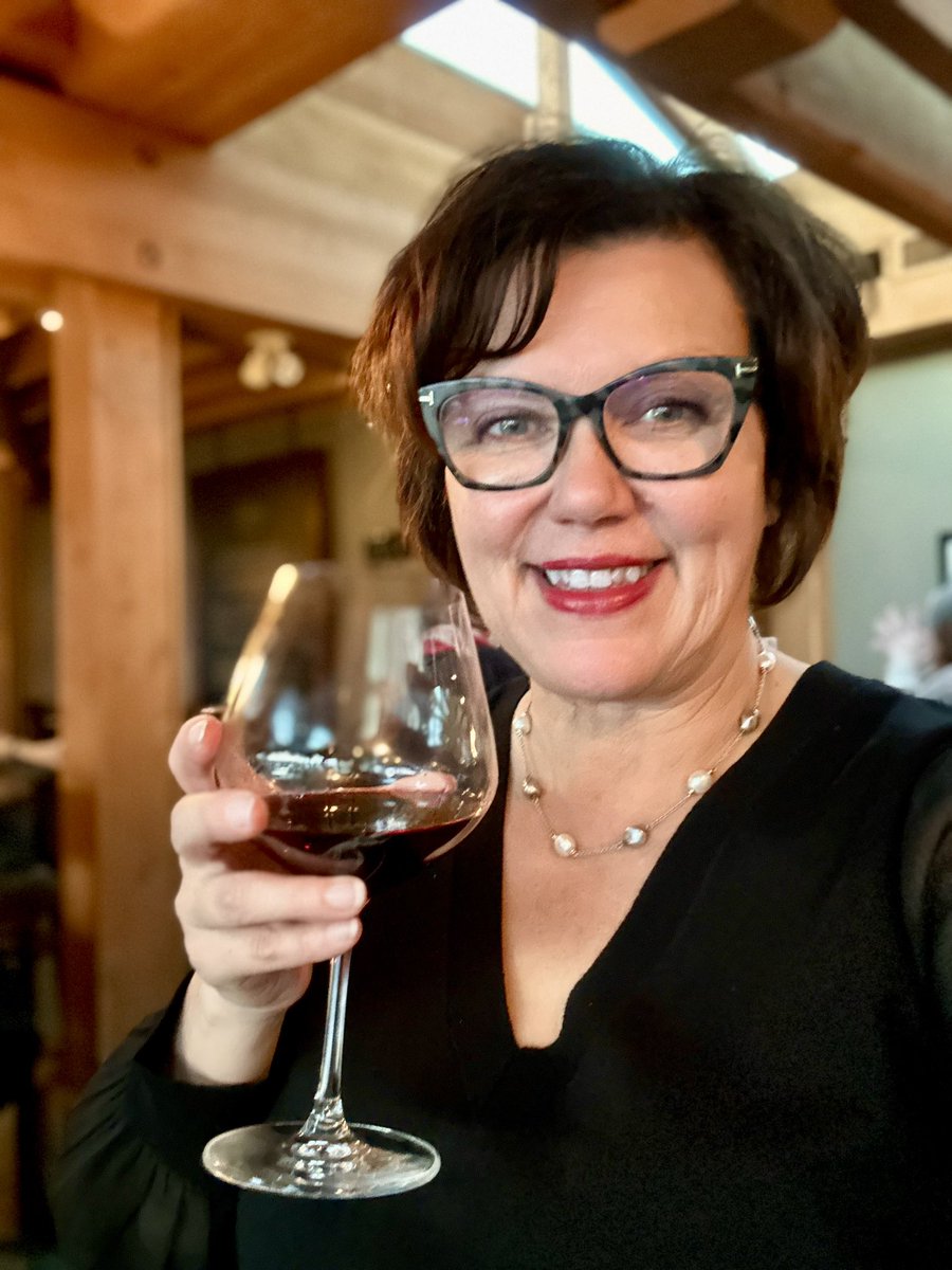 farminginpearls's tweet photo. We slipped away to Kelowna celebrate the end of our growing season.  Farming is tough on each other. If we can can offer one piece of advice as farmers , it’s take time to be in the presence of each other. #lovefully https://t.co/IbdaxtL23g