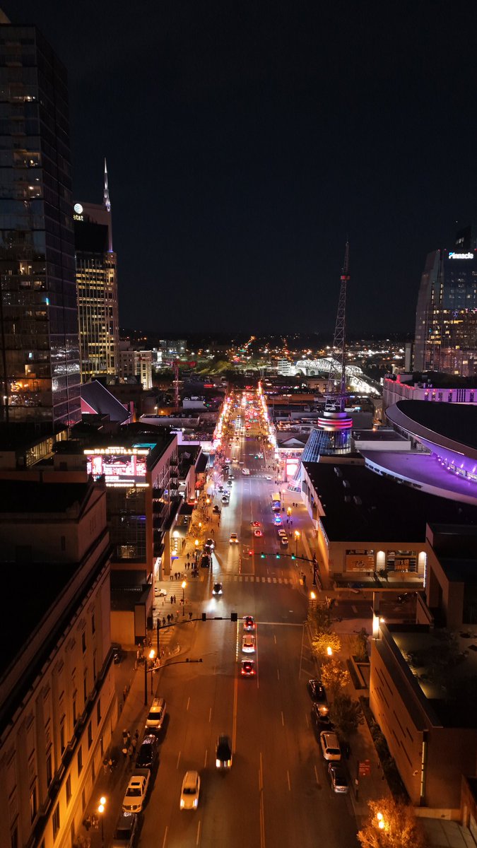 Broadway St. - Nashville