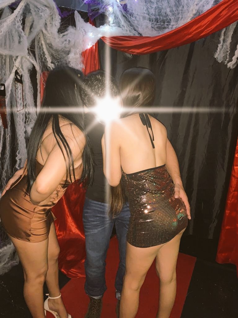 theSingleOne5's tweet image. 3 es mejor que 1 😏