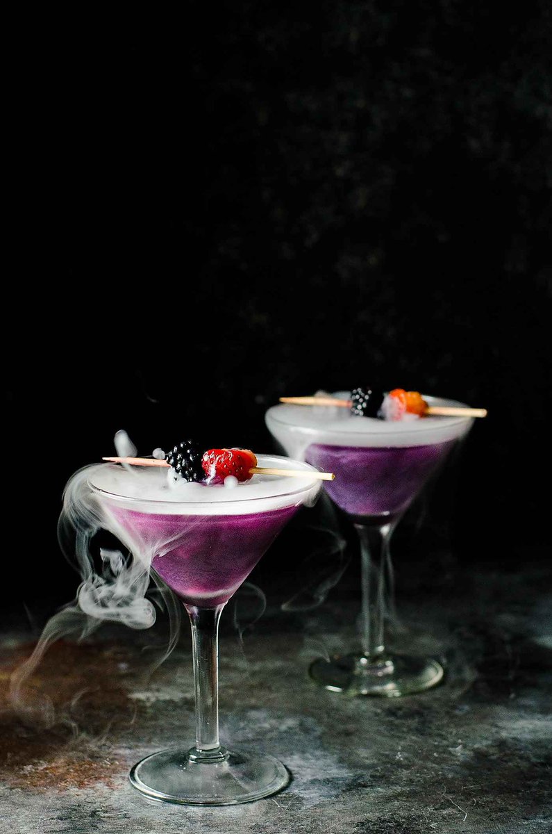 GhouliaChilds's tweet photo. WITCH'S HEART Cocktail via The Flavor Bender.
#GhastlyGastronomy #Shocktail
https://t.co/KUwDeNnjcv https://t.co/1XDcWIuAsP