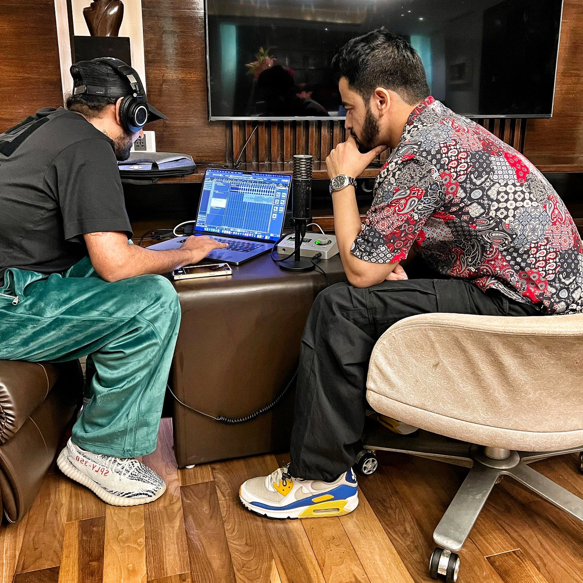 Last night was a vibe with the OG <a href="/MANJmusik/">MANJmusik</a> big bro! 

#robc #manjmusik #hiphop #staytuned