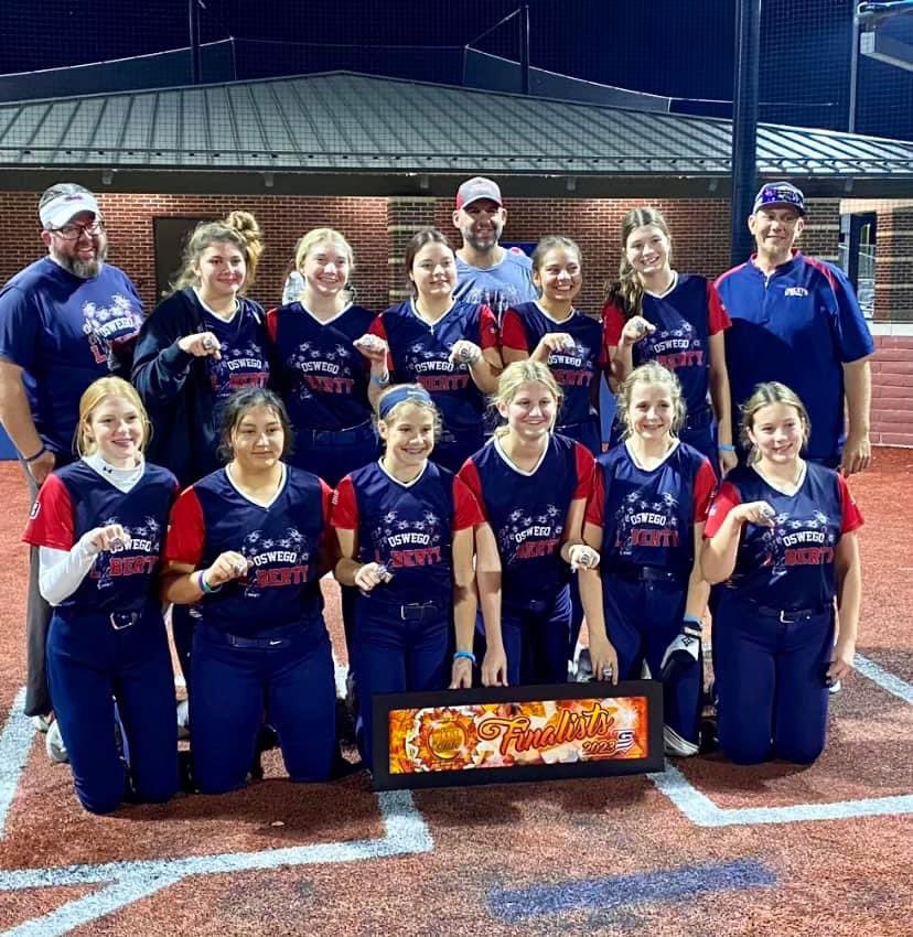 0-2-1 in pool play Saturday = last seed in Sunday’s bracket at USSSA Fall State. The girls busted the bracket by making it all the way to the championship game. We didn’t take home the title, but we were so close. Extremely proud of how this team never ever gives up! 🗽🥎❤️🤍💙