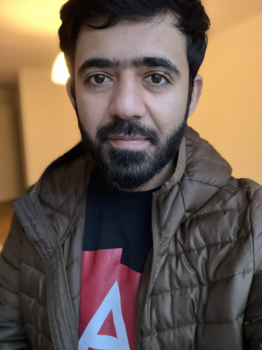 codewith_ahsan's tweet image. Ready for the @angular v17 launch event today. 
.
.
.
.
#angular #angular17 #angularrenaissance #typescript #webdevelopment #gde