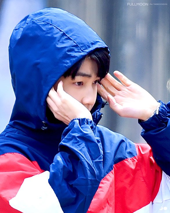 180407
아뮤튼 기디업시절… 🥹
#더보이즈 #THEBOYZ #케빈 #KEVIN #문형서 #KMLITS