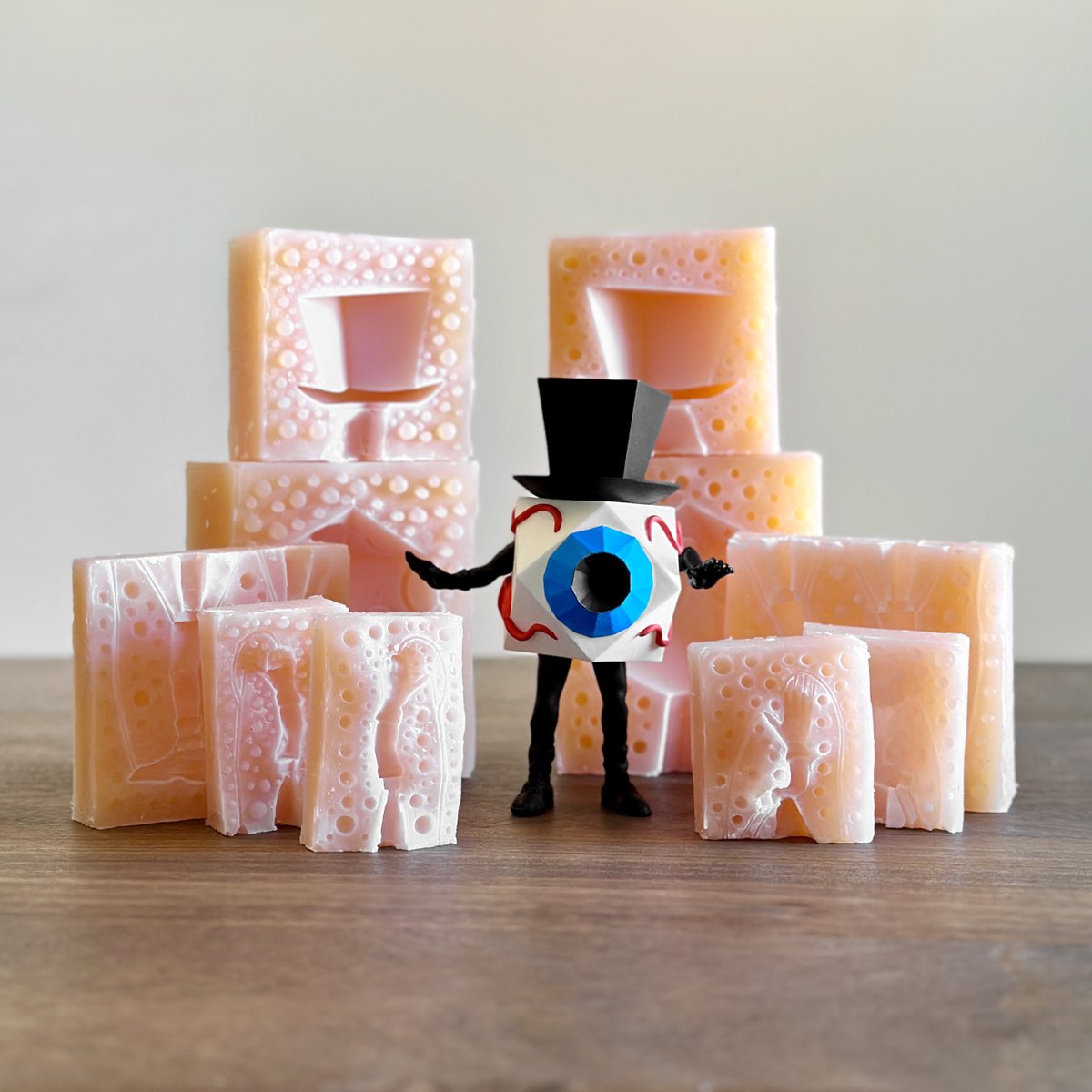 Melodic Virtue (@melodicvirtue) is auctioning off the last remaining 6' polyresin Cube-E figure along with the one-of-a-kind molds used to create them! 100% of net proceeds will be donated to Openhouse. Auction ends November 12th. melodicvirtue.com/openhouse