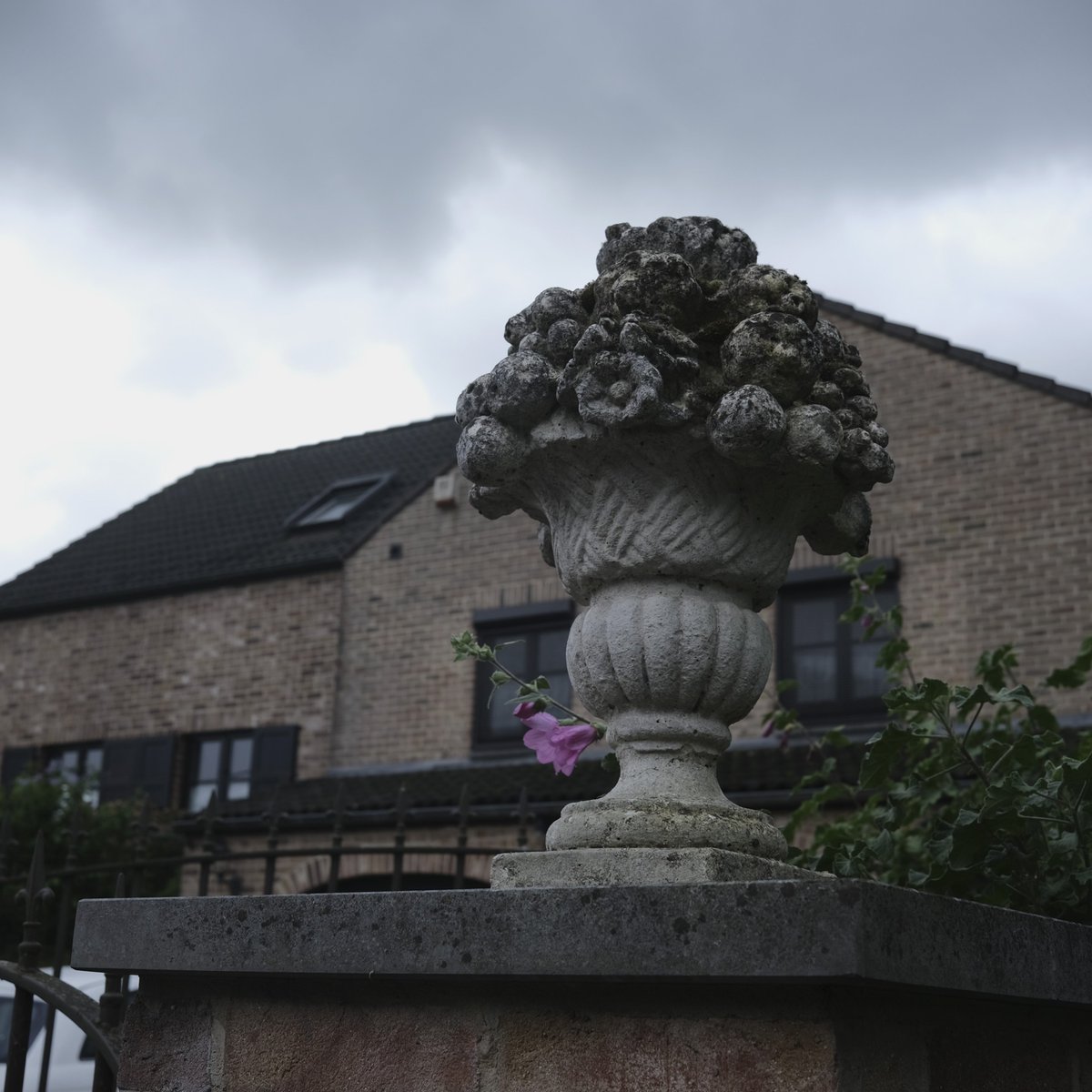 #flowerbasket around #walhain
#uglybelgianstatues by (ig and fb) charles.lemaire.photographe and uglybelgianstatues
Not all of them are really ugly... but !