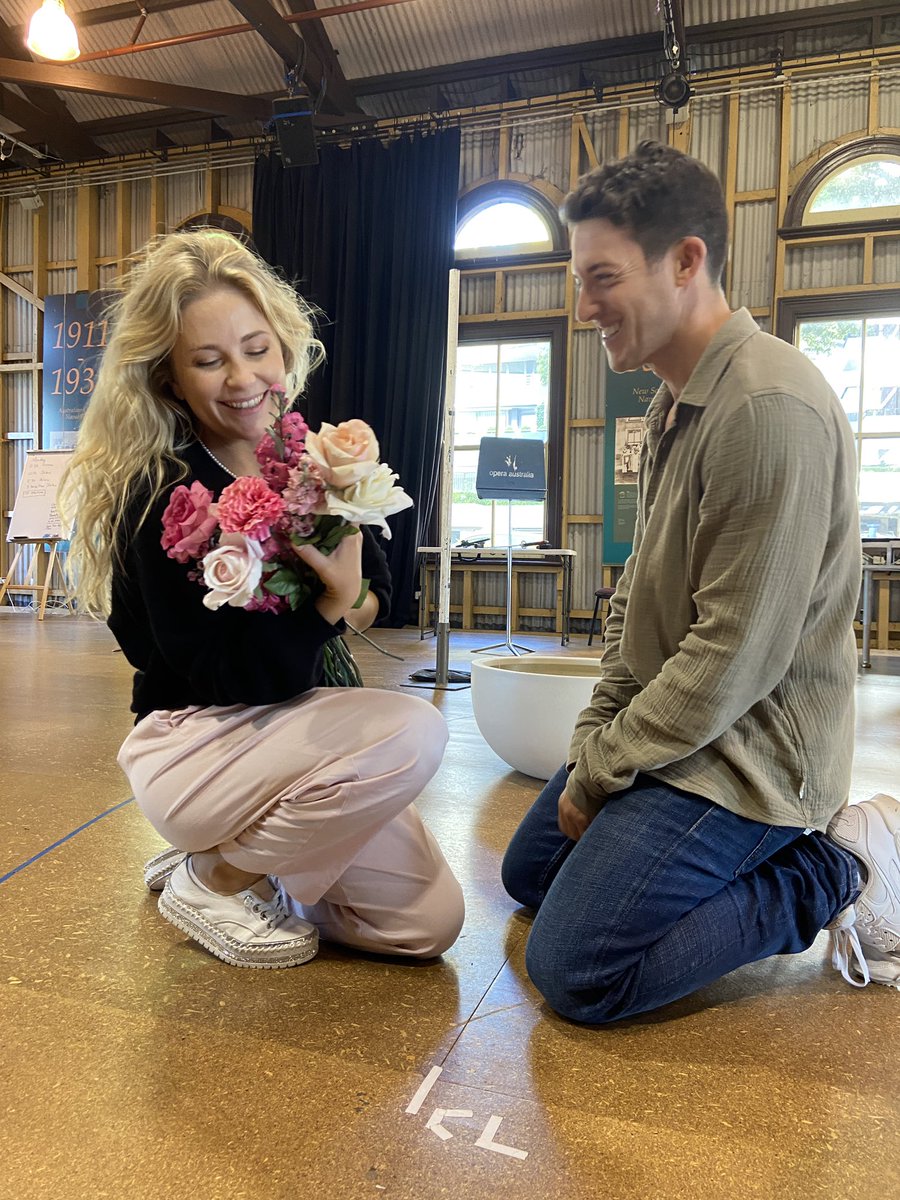 Soprano Alexandra Oomens and countertenor Jake Arditti share a lighthearted moment in Rinaldo rehearsal. 

#pinchgutopera #pinchgut2023 #rinaldo #handel #opera #baroqueopera #baroquemusic #earlymusic #bts #theatre #soprano #countertenor #singer #iloveopera #sydney