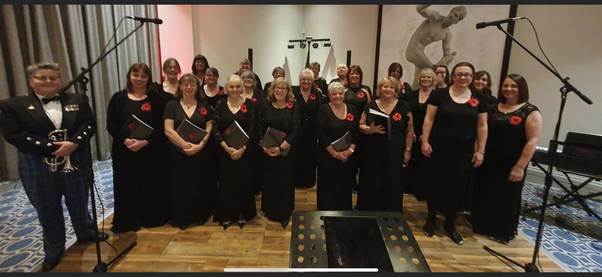 Lyneham Military Wives Choir sang at the Opening of the Calne RAFA Poppy Ball on Saturday 4th November. We sang loud and proud!