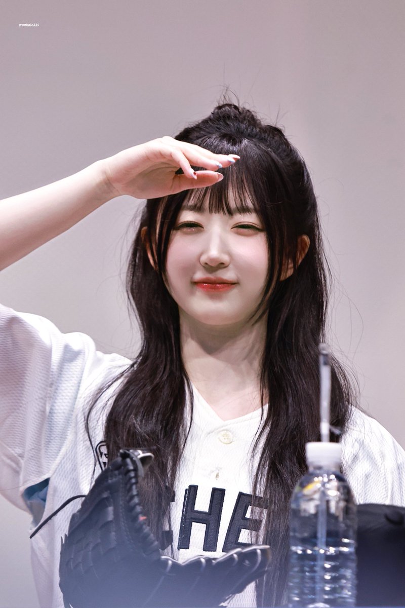 230415 마뮤테 팬싸

잘 받았습니당!🫢🤲🏻💝

#해원 #HAEWON 
#엔믹스 #NMIXX