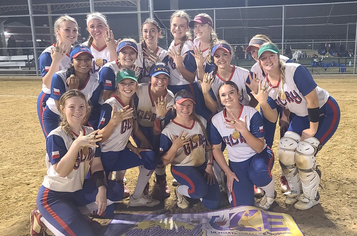 So proud of our team this weekend!! They really put in the work and it paid off!! 18U Champs 🏆  <a href="/UCE_Sports/">UCE Sports</a> Battle of DFW Exposure Showcase! <a href="/TexasGlory/">Texas Glory</a> <a href="/NCAASoftball/">NCAA Softball</a> #softball #commited #workhard #uncommitted #goals