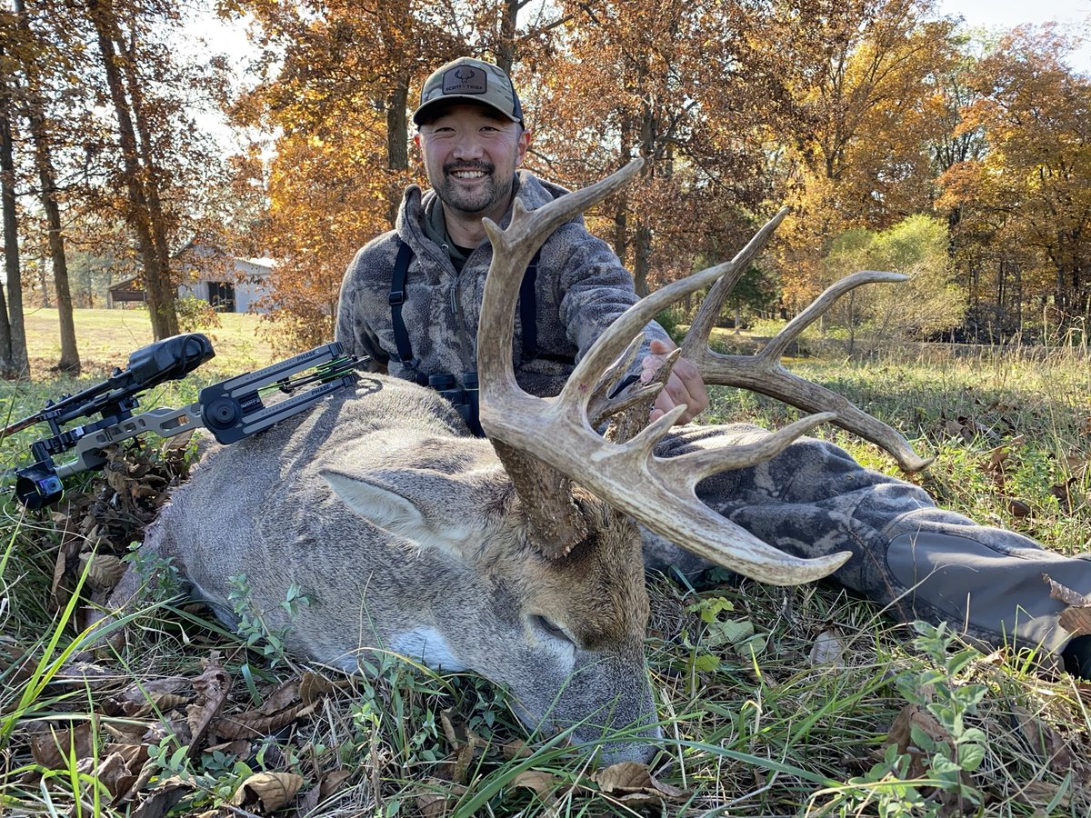 AntlerChaser_CC's tweet photo. Well here’s my IL whitetail! Truly an incredible sit this morning… after the shot he made it maybe 120 yds before piling up!
Good luck the rest of the season all!
#bowhunting #rut #rutcation #prerut #deerseason https://t.co/jEFAjZwaPk