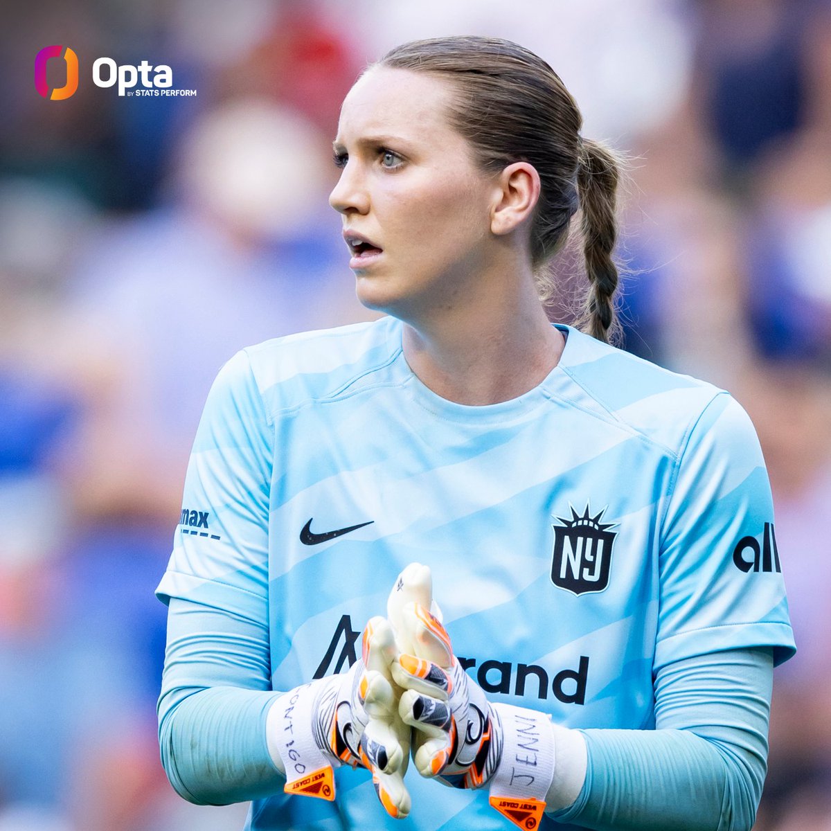 2 - @GothamFC's Mandy Haught joins Aubrey Kingsbury (Was vs NC - 2021) as the only goalkeepers to keep a clean sheet over 120 minutes in an @NWSL Playoff match. Impenetrable.