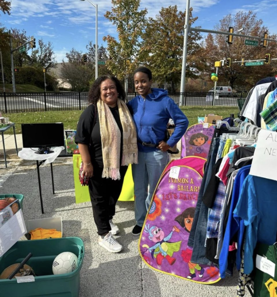 Our fearless leaders out this weekend supporting the yard sale! Thanks Chantal and Fredrica!!!! 💚💛💚💛<a href="/SenecaValleyHS/">SVHS Screaming Eagles</a> <a href="/SVSECounselors/">SVHS Counseling</a> <a href="/SVHS_AAPC/">SVHS AA Parents Council</a>
