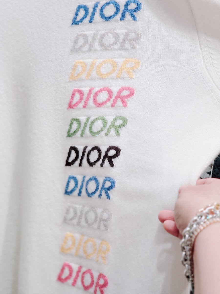 jimin95143's tweet photo. Its all about Jimin today 🤍
#DiorSpring24 #TiffanyAndCo #shopping #gifttoself https://t.co/tHsOOqfdVe