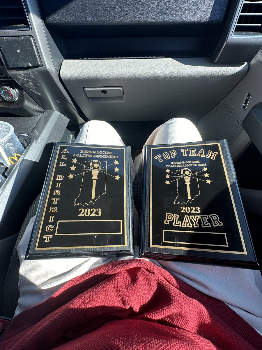 Grateful to have received my district and top player plaques at the award ceremony in Indy today! 🙏🏾 #agtg