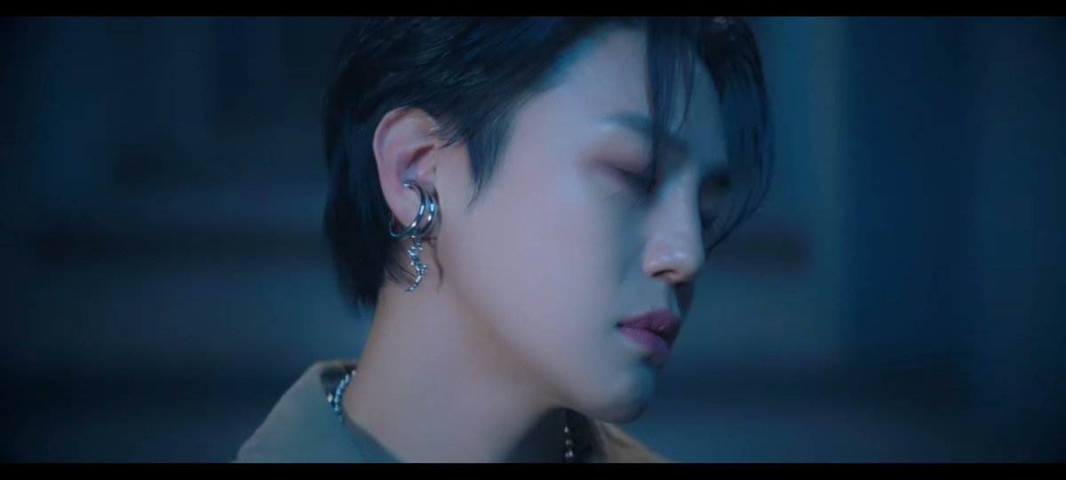 sehnippoppo's tweet photo. one day for the mv to be released and I already can tell that my nose will be bleeding LET'S GO A.C.E https://t.co/tQS5jeOlbN