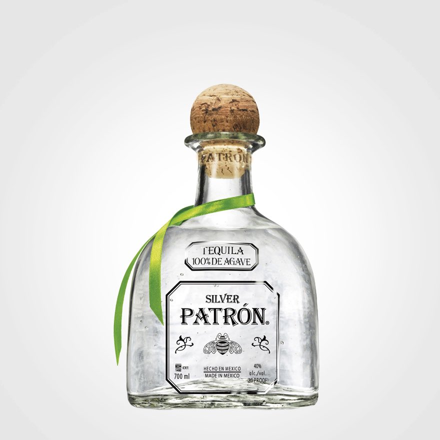 LyricAmayaa's tweet photo. if you had a choice to take 4 shots in under 30 seconds, what you picking ? https://t.co/U4IQXQA21t