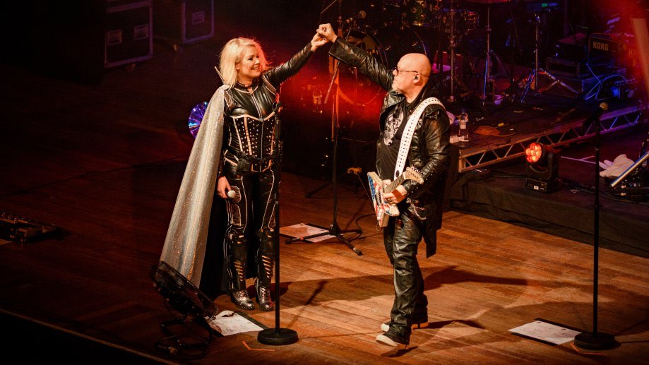 Kim Wilde👽 tweet media