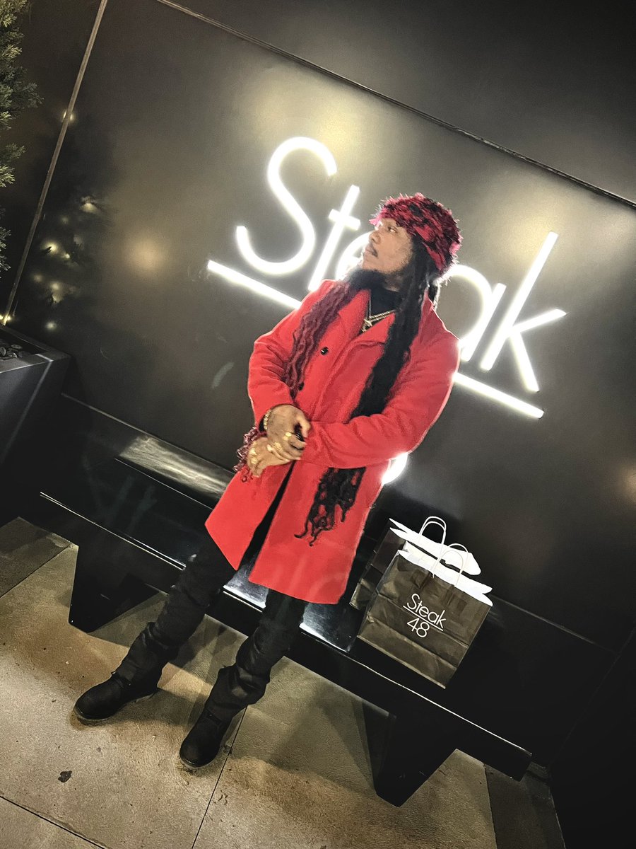 iAmShockRu's tweet photo. I’ll Make Shxt Hot Today , You’ll Be In A Fridge Tmrw 🔥🥶 #BigGoon https://t.co/0jKjJZGjuB