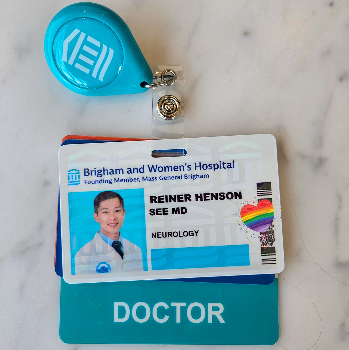 ReinerSee's tweet photo. Embarking on an exciting journey at Brigham and Women's Hospital! 
#neurology #harvard #brighamwomens #neuromonitoring #harvardmedicalschool https://t.co/kzygoQgxzZ