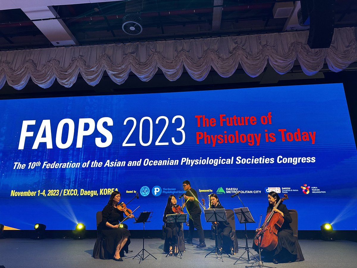 skkim77's tweet photo. Very happy to succeed our imaging symposium with my friends &amp; famous microscopy/imaging experts, @ValentinNagerl, Prof. Hiroaki Wake &amp; Prof. Young-Min Hyun at the @faops2023 congress, #Daegu, #SouthKorea! https://t.co/BL5s8R2kj0