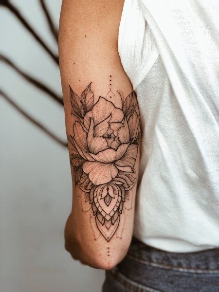 TattooTrending's tweet photo. Mystical Mandalas: Unveiling the Best Tattoo Design Ideas
.
.
#MandalaMagic #TattooInspiration #InkMasterpiece #SacredGeometry #MandalaArtistry https://t.co/EthoyfoPge