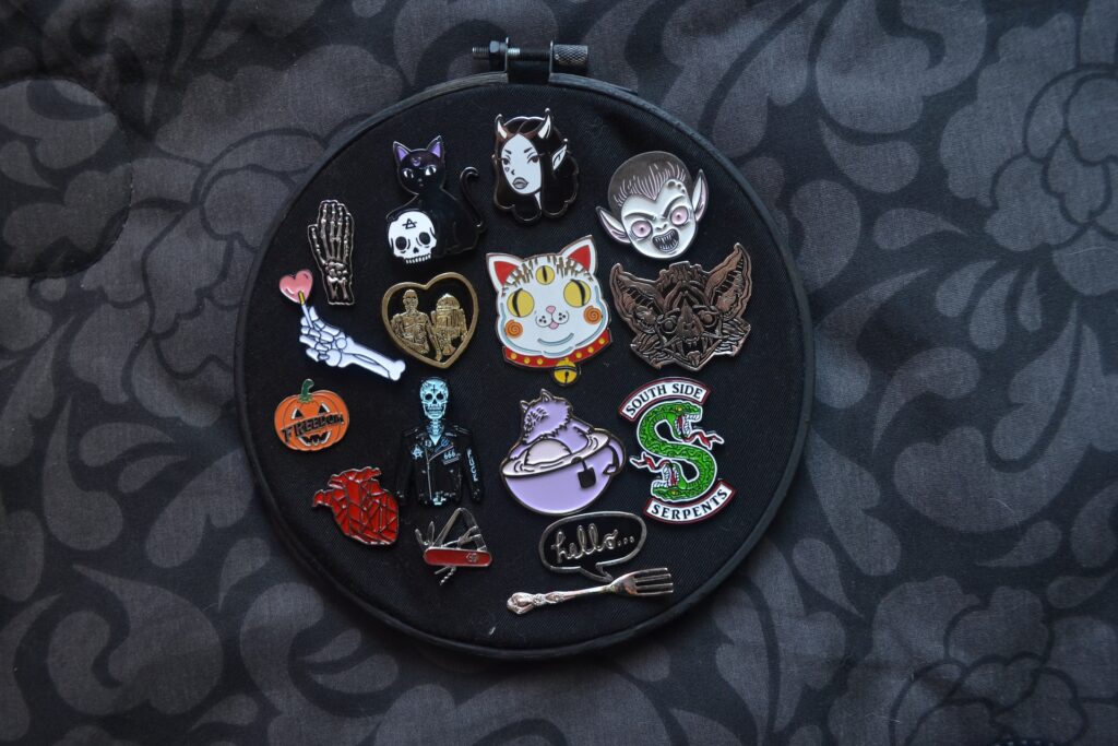 thepingurus's tweet photo. Fundraising Success with Custom Lapel Pins: Creative and Effective Campaign Strategies

Read More: https://t.co/Ypmw6Kt0XE 

#Fundraising #CustomLapelPins https://t.co/Z94WSTx6B2