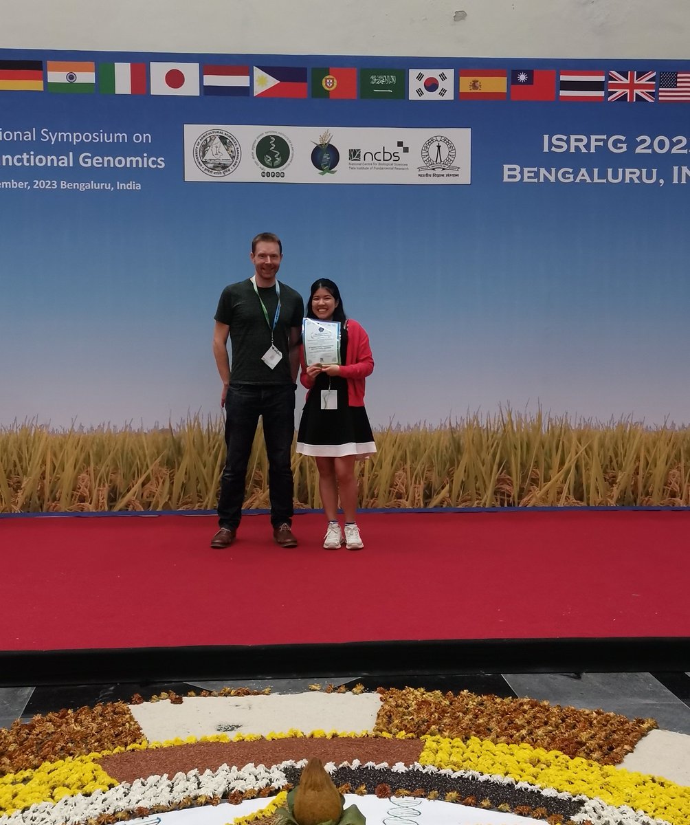 Many thanks to #ISRFG2023 for the best poster presentation award! 😍🌾Also my supervisor, thank you @andy___jones! (Bengaluru, India 🇮🇳)