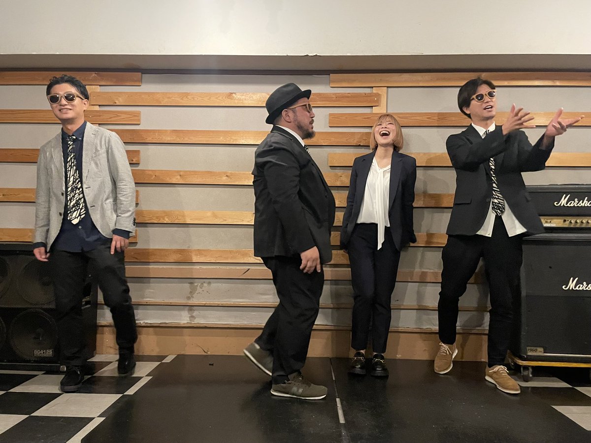 Yaamannexttight's tweet photo. ※先日のスタジオ練+MV撮影

とーーーっても忙しい時期なのに。
音楽活動が楽しくて優先してしまいガチ。

追い込んで、追い込んで
より素敵なアウトプットをお届けできるように、、、（音楽も仕事も）

日々邁進して参ります。

今月中旬には新MVをドロップします！！ https://t.co/K7wLrLTY4D